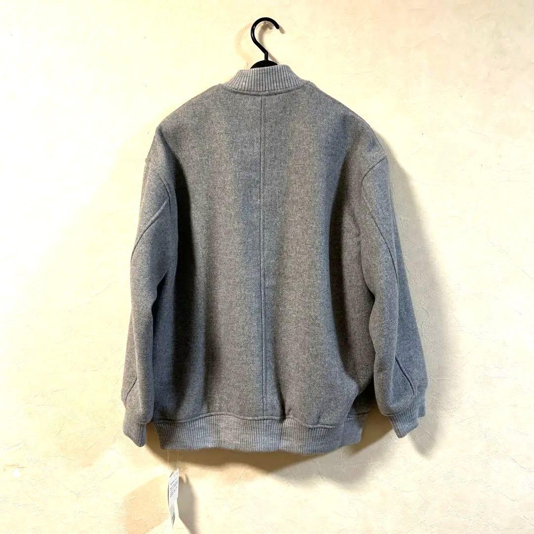 新品　未使用　シップス　ライトグレー スタジャン