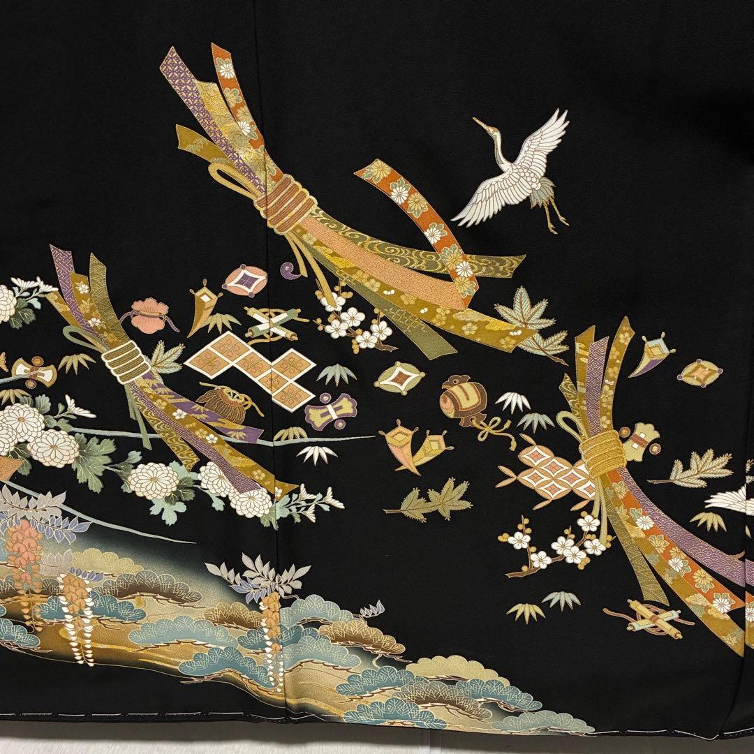 D3 黒留袖 宝尽くし 流水 金駒刺繍 正絹 着物 袷 しつけ糸未使用極美品