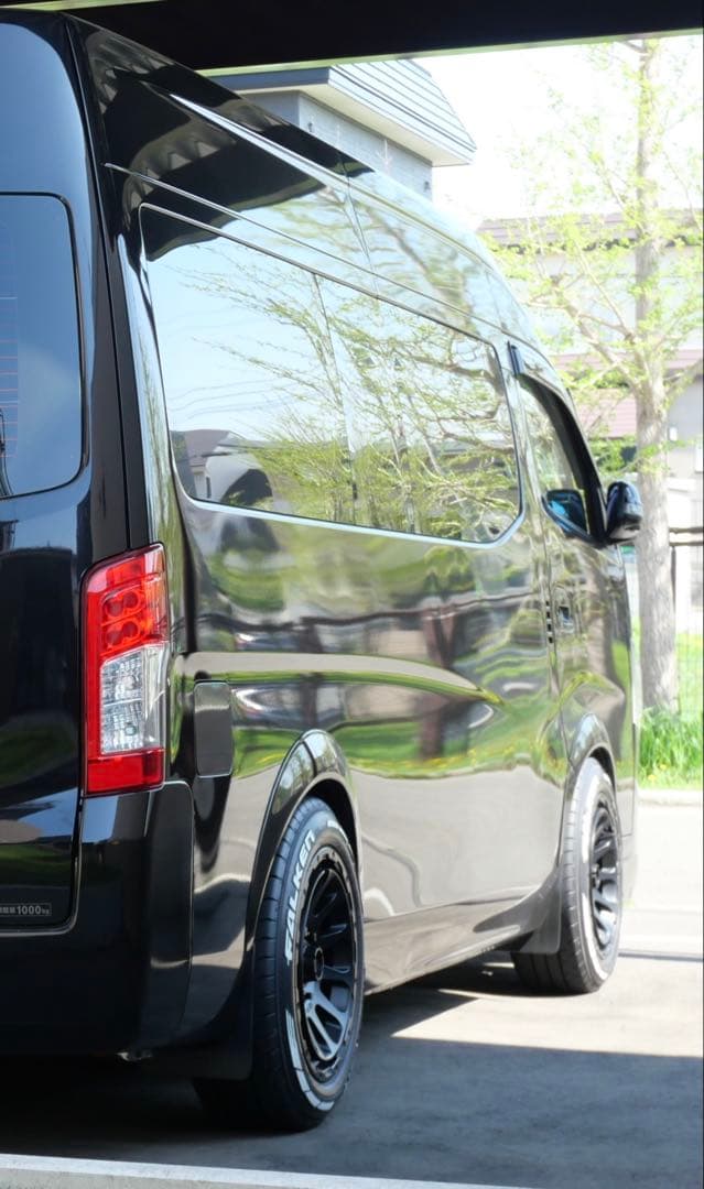 デルタフォース オーバル 17インチ&ファルケンタイヤ 215/6017