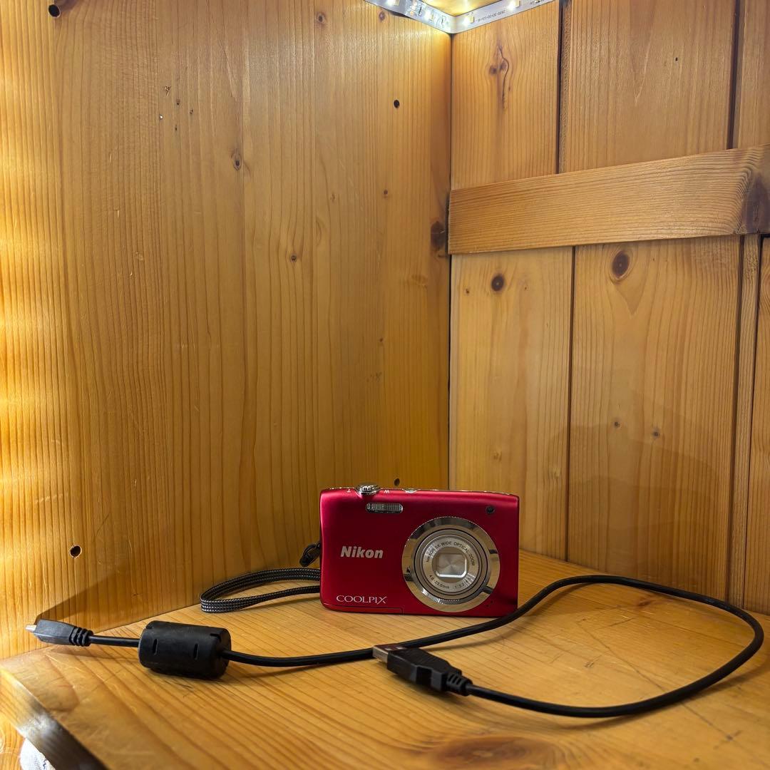 Nikon coolpix A100 （良品）