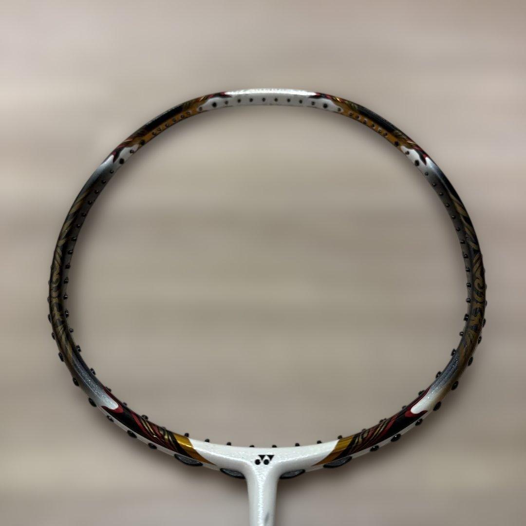 ボルトリック80 yonexバドミントンラケット 3U G5