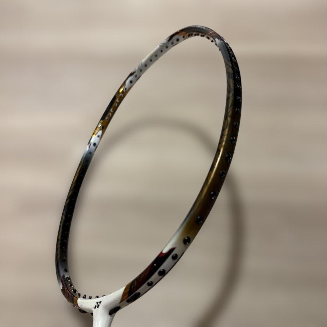 ボルトリック80 yonexバドミントンラケット 3U G5