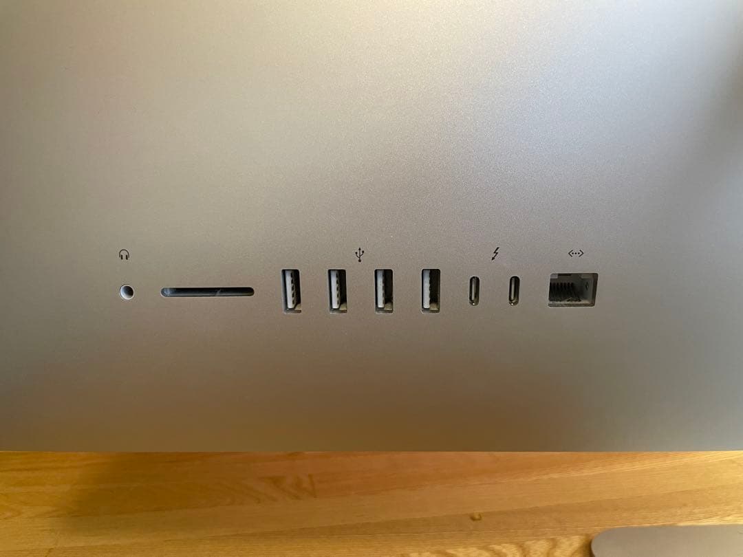 iMac 27インチ（2020年）Core i7/Radeon Pro 5500