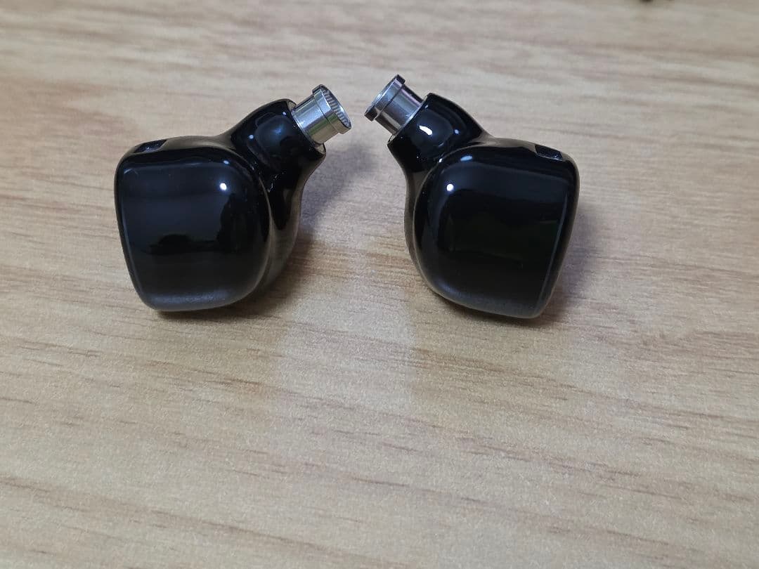 Thieaudio Monarch MKIII EliteNoir Cable付