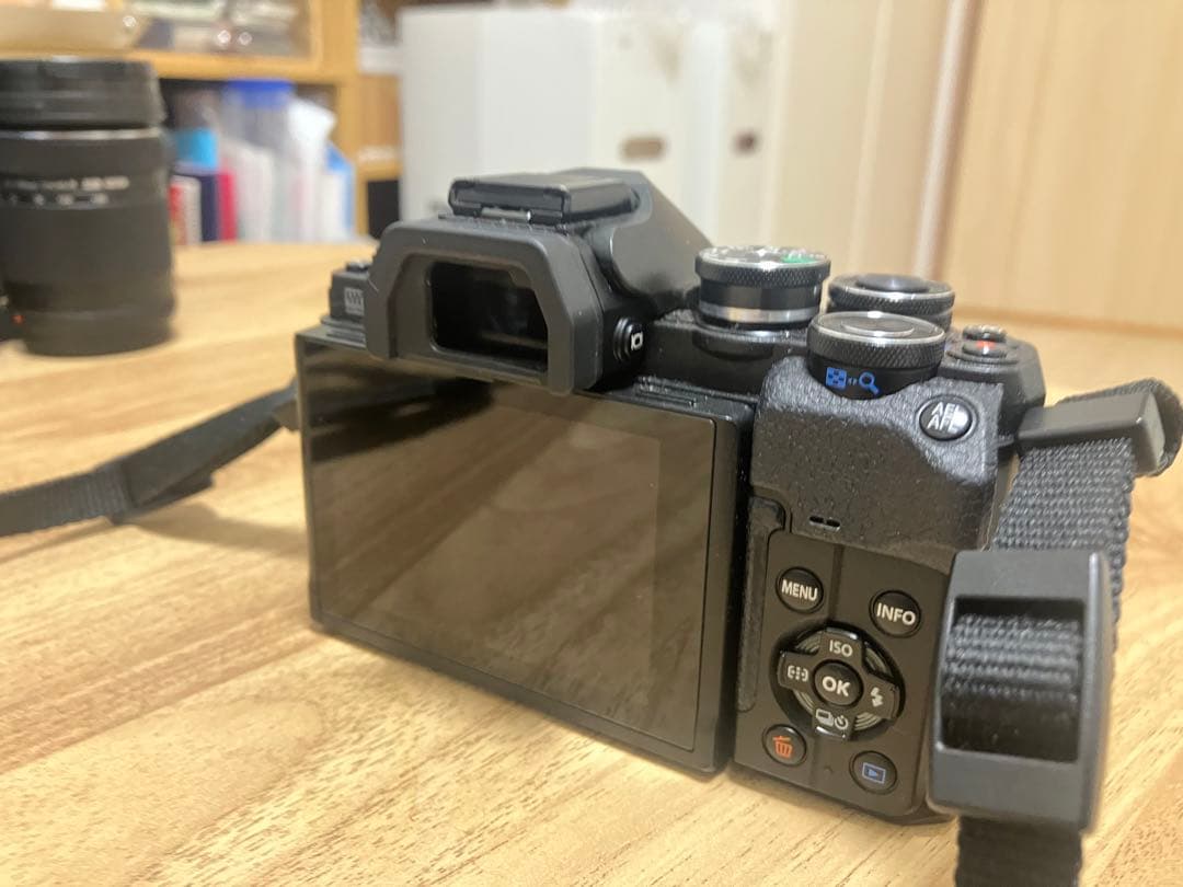 OLYMPUS OM-D E-M10 Mark Ⅳミラーレス一眼カメラセット