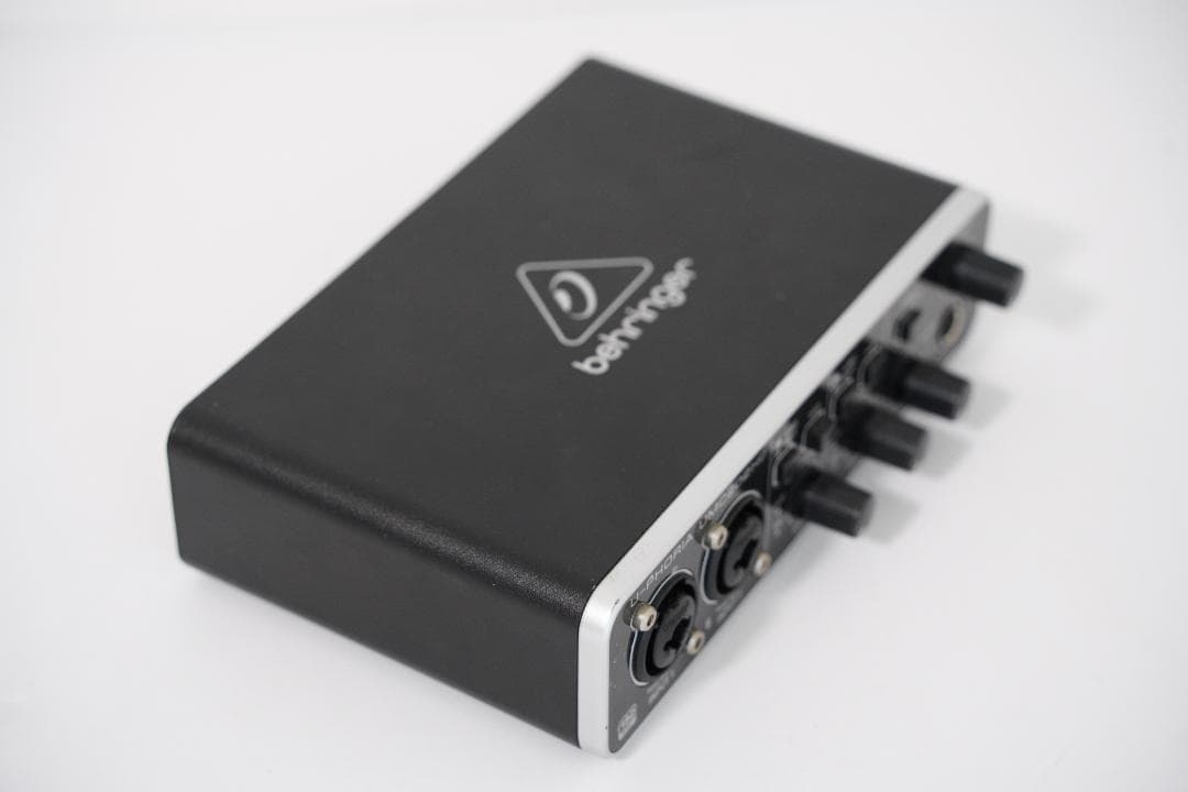 Behringer UMC202HD オーディオインターフェース ベリンガー