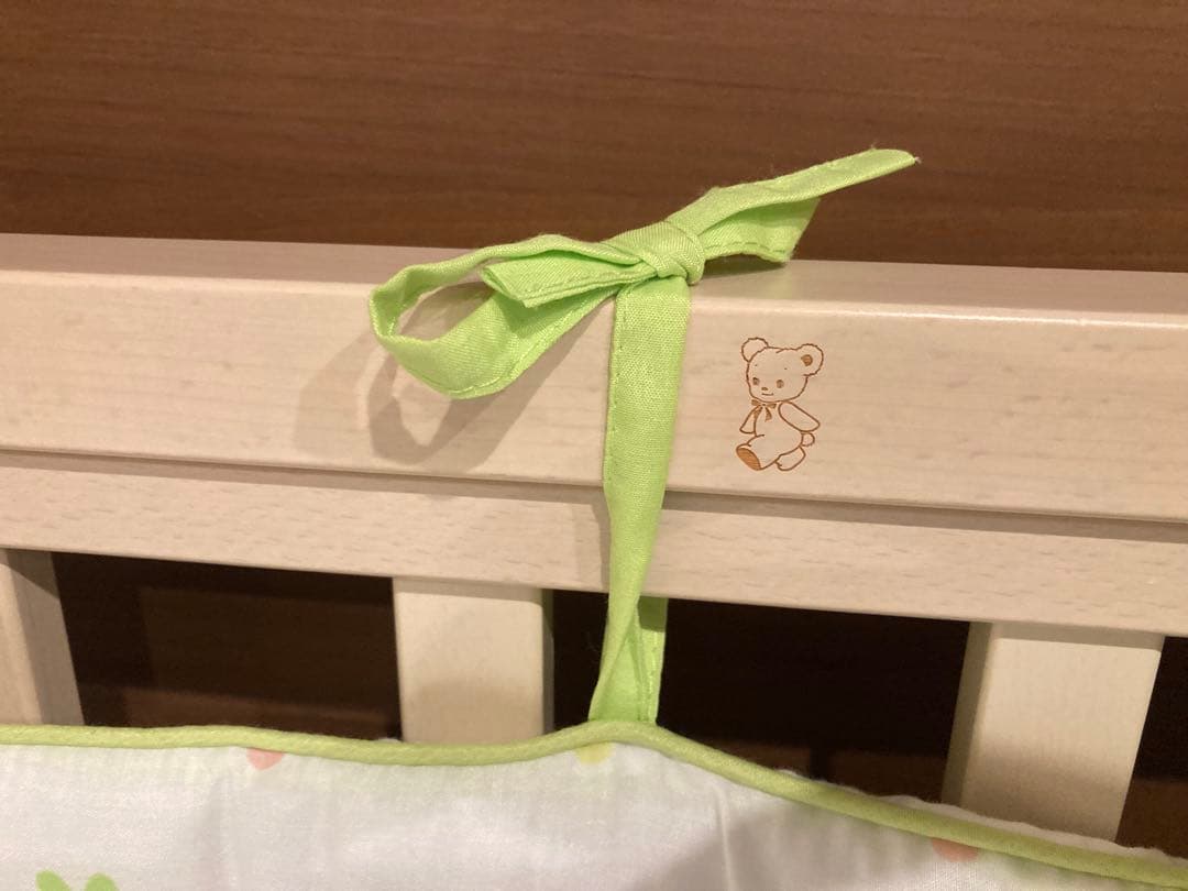 引き取りもしくは近場なら無料配送します　familiar ベビーベッド