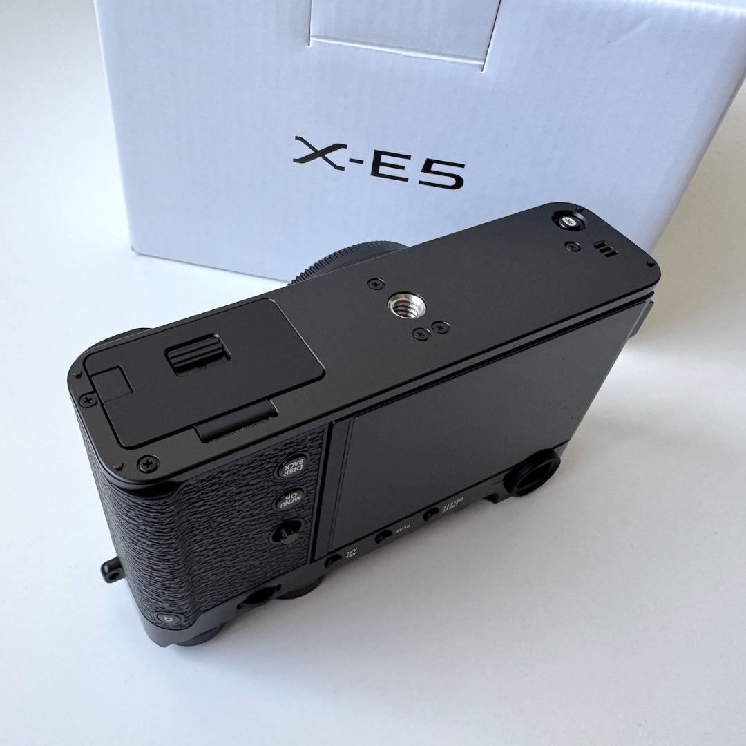 FUJIFILM X-E5 ミラーレス一眼 ブラック