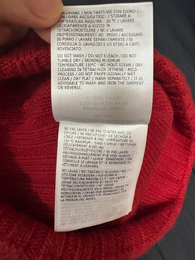 てるてる坊主 MONCLER 赤 ニット帽