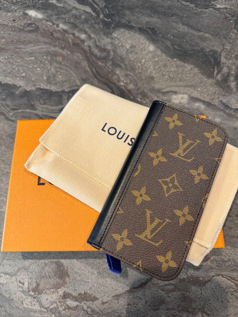 iPhoneアクセサリー LOUIS VUITTON iPhone15pro