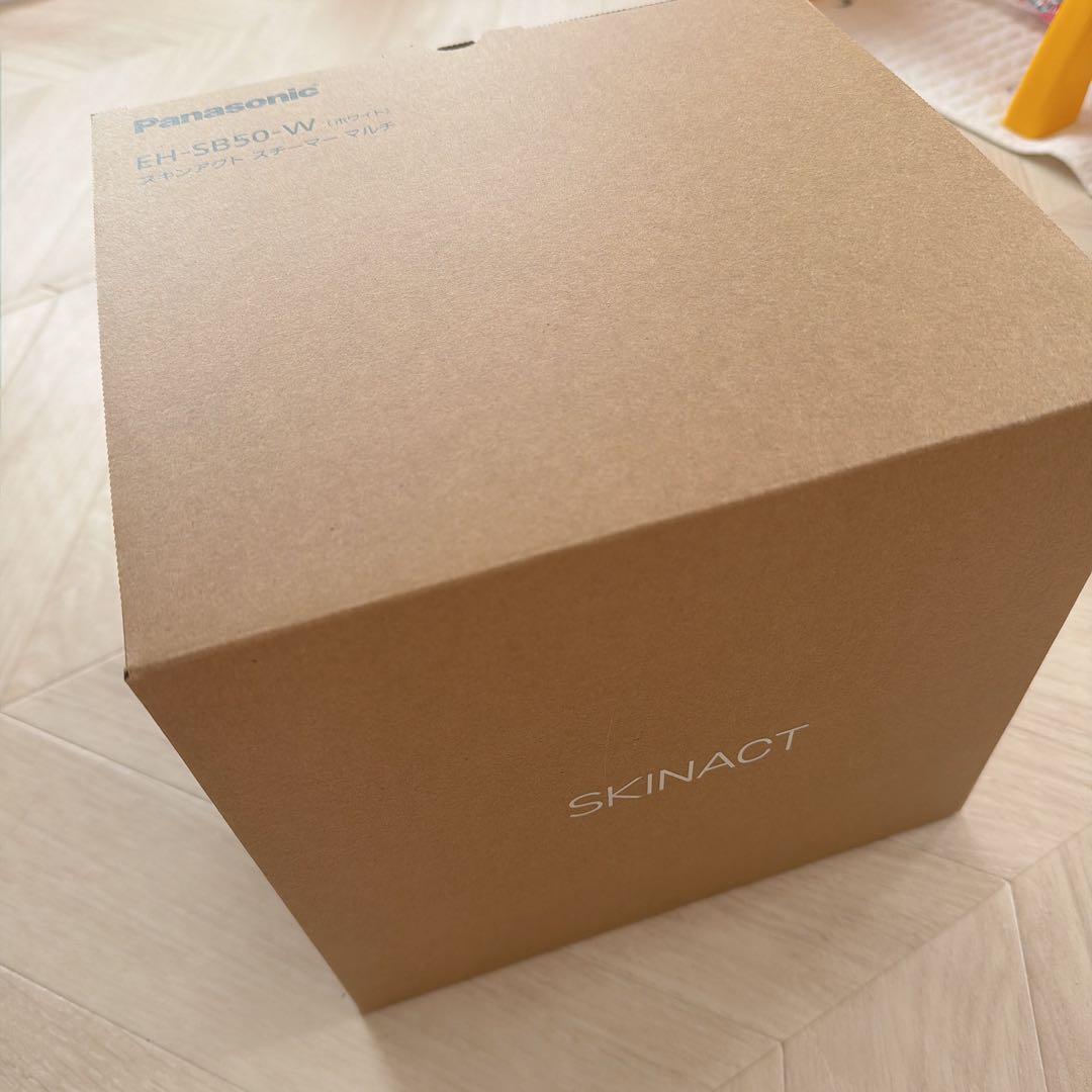 新品未開封品　Panasonic EH-SB50-W スキンケアスチーマー