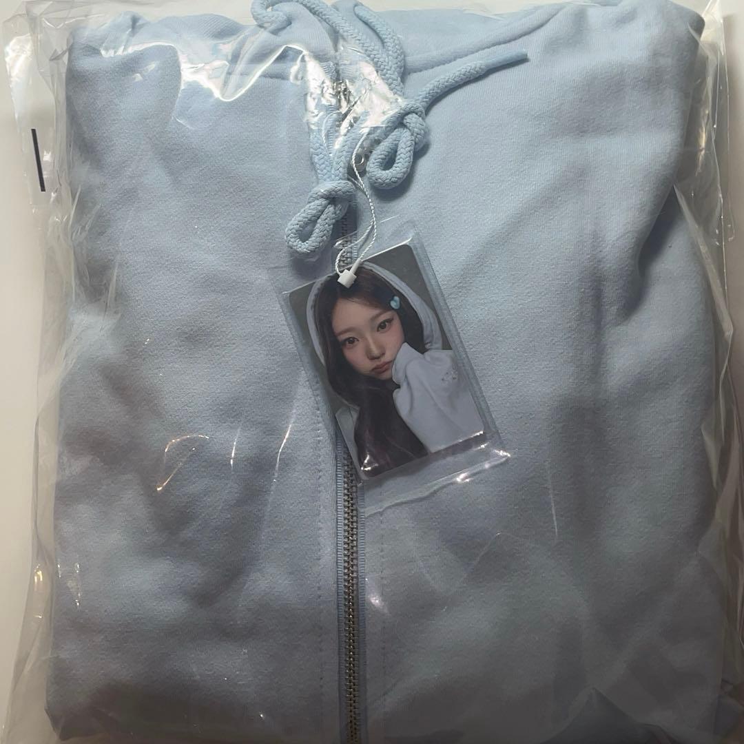 hearts2hearts FOCUS MD フーディー　新品未開封　ステラ