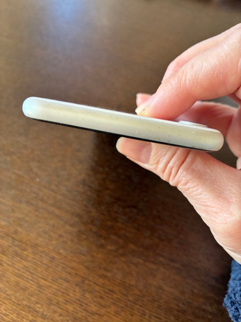 iPhone SE 第2世代 64GB SIMフリー 動作確認済