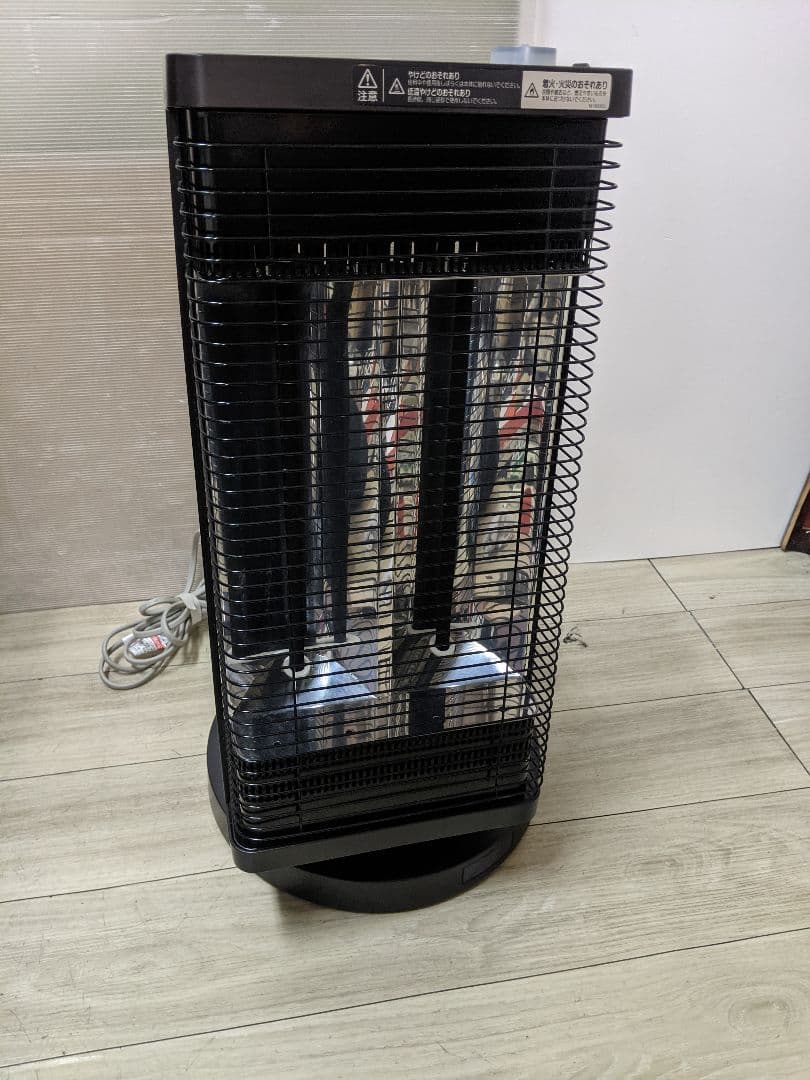 ダイキン セラムヒート 遠赤外線暖房機 ERFT11YS-T 2021年製