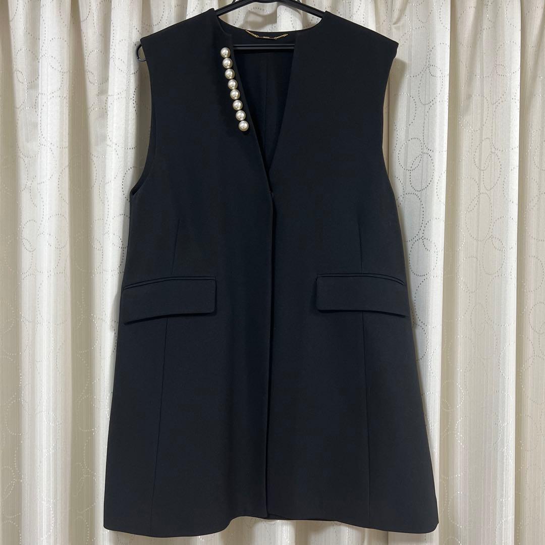 お値下げしました！新品未使用　CELFORD パールベスト　ジレ　ブラック