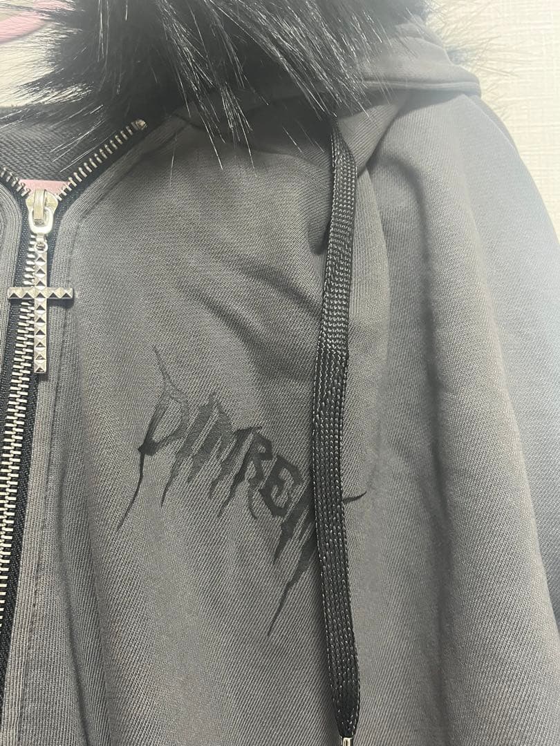 新品DimMoire×REFLEM 超ハトメファーフードパーカー