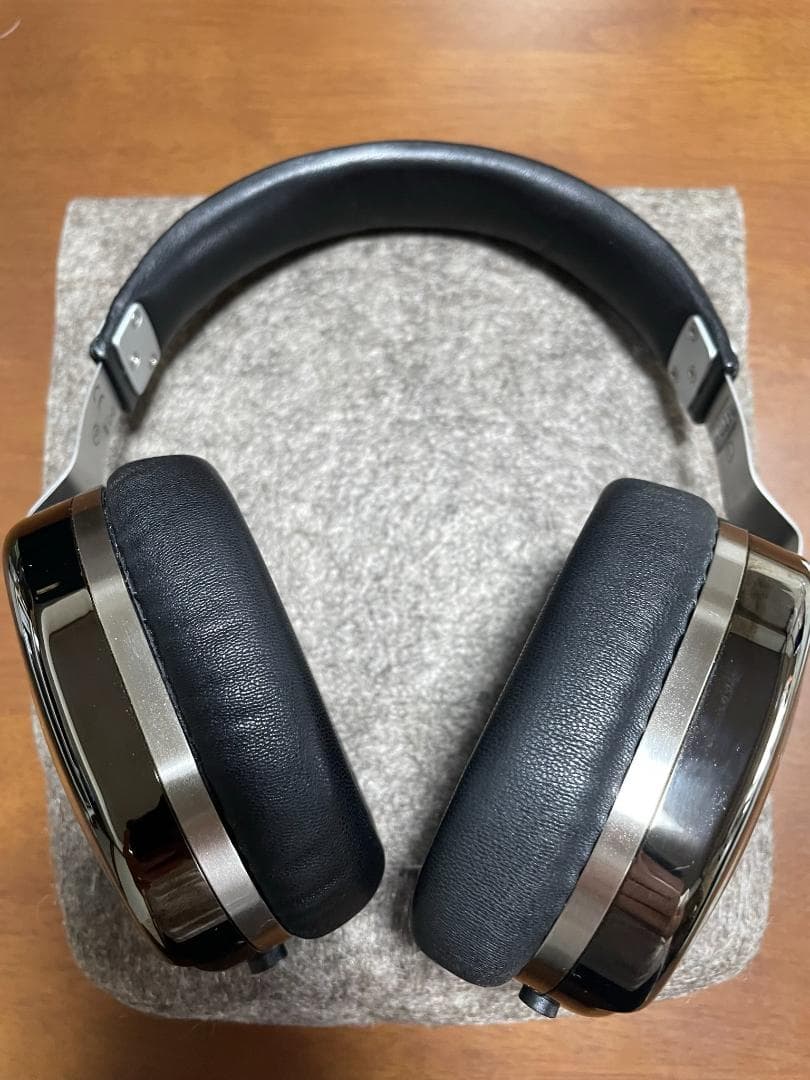 ULTRASONE Edition M Plus 有線ヘッドホン スタンド付き