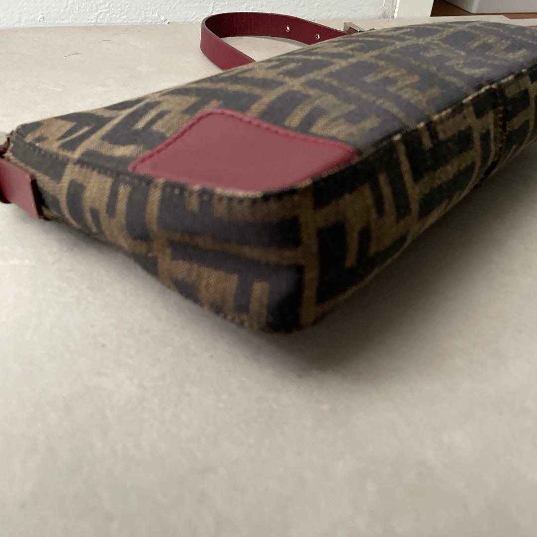 フェンディ FENDI キャンバス レザー ズッカ アクセサリーポーチ ボルドー