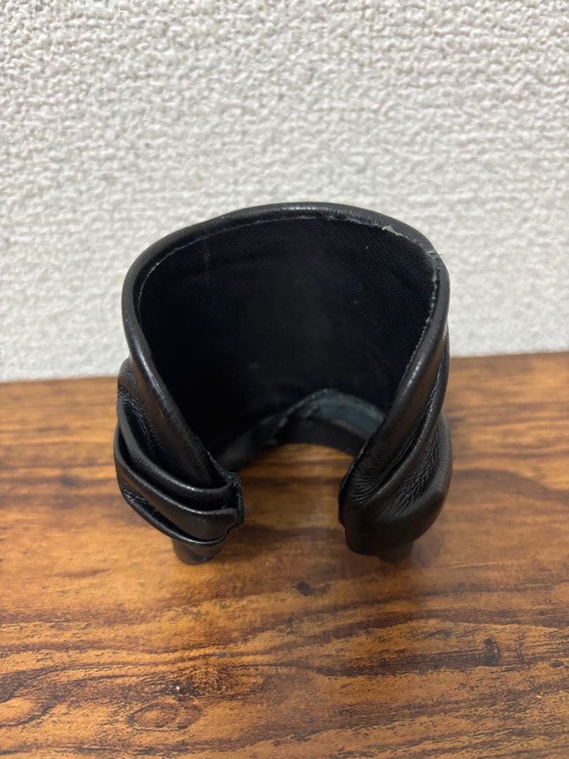PARALLELXSTUDIO DRAPE LEATHER CUFF バングル