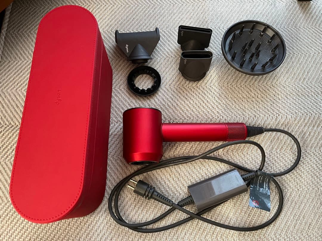 dyson ダイソンヘアドライヤー 収納ボックス付き ジャンク品