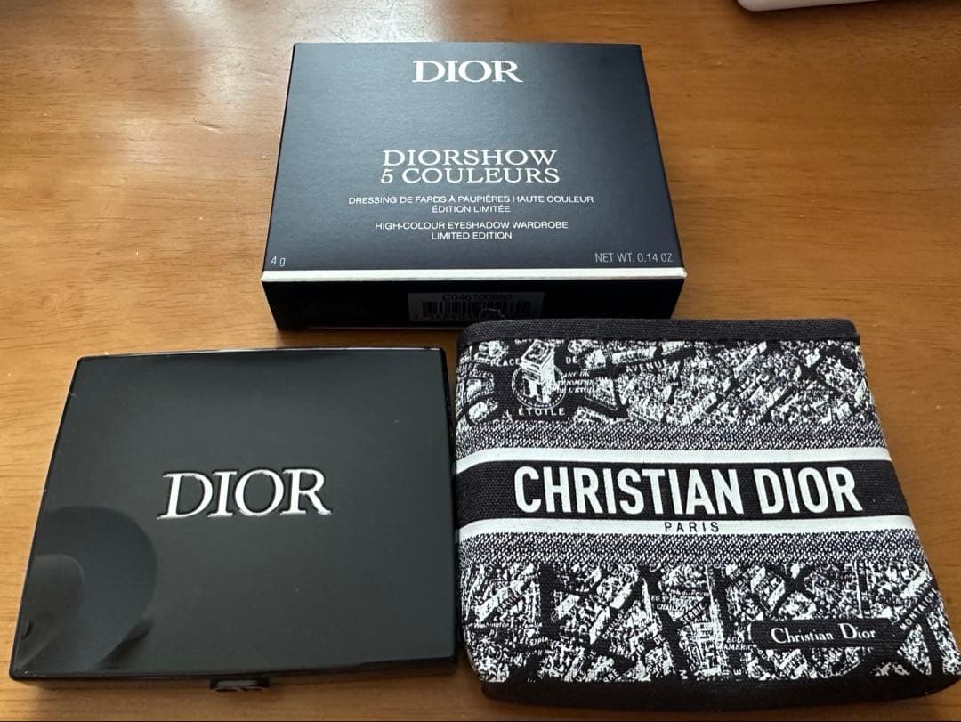 最終値下げDior ディオールショウサンククルール アイシャドウ 983 限定品