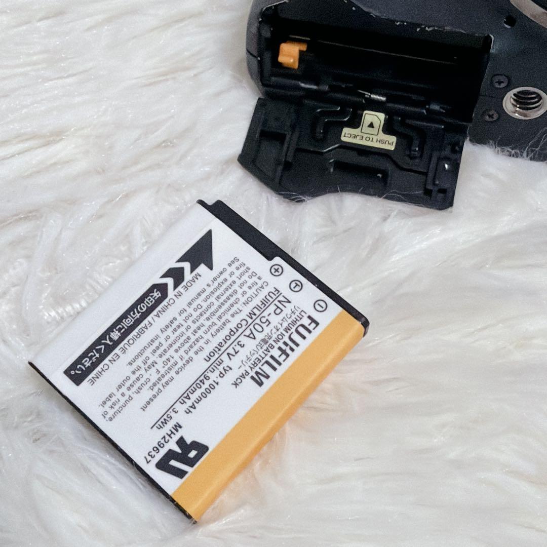 FUJIFILM FinePix F770 EXR 20倍ズーム