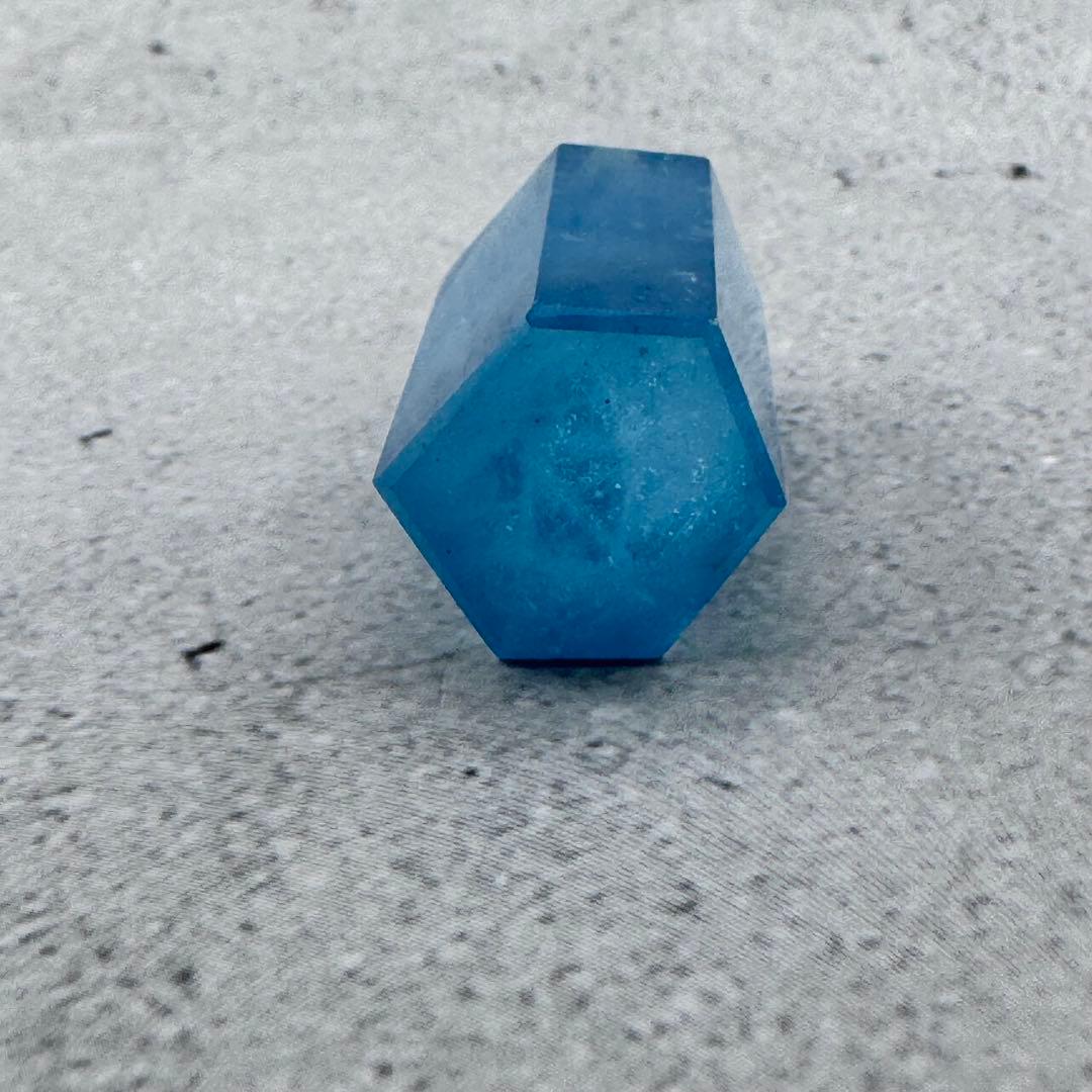 G-54アクアマリン六角ポイント　水色原石　天然石　パワーストーン