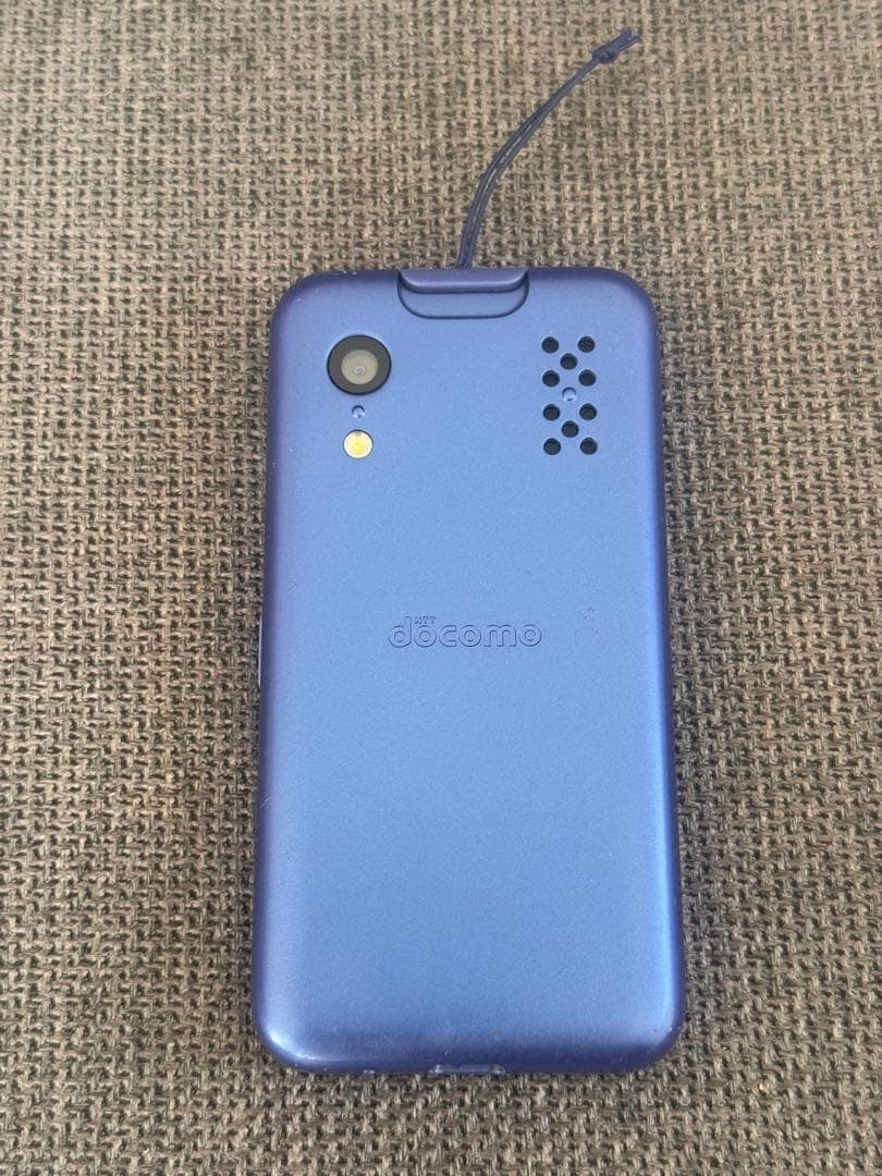 docomo キッズ携帯　KY-41C 青色 本体 透明ケース　首ひも付き