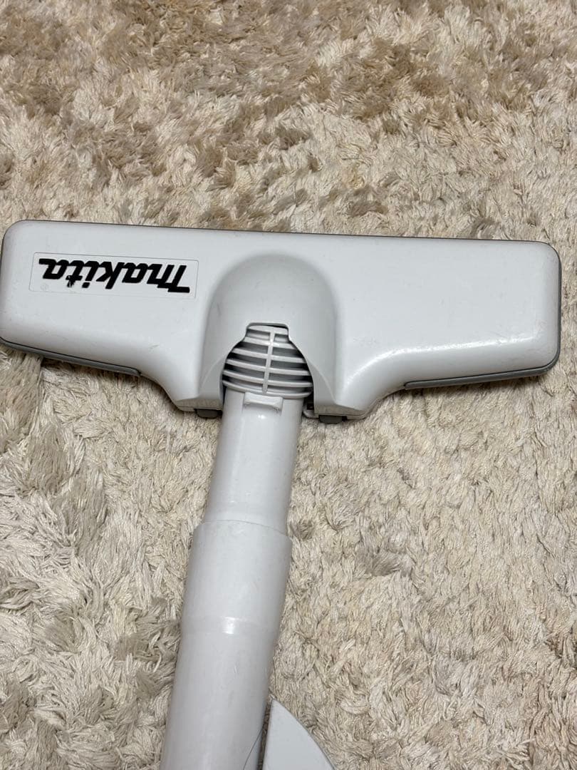 【バッテリー2個】マキタ CL107FDサイクロンクリーナー、スタンド付き