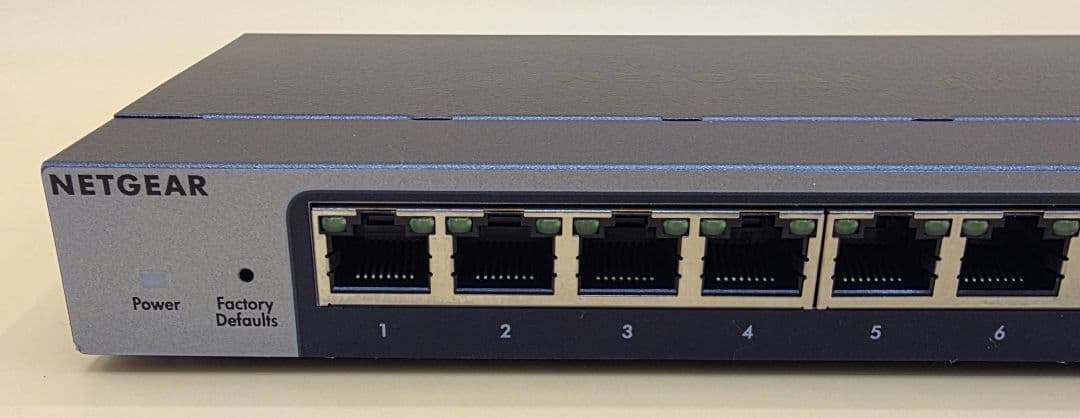 NETGEAR GS110EMX-100JPS 10G対応スイッチングハブ