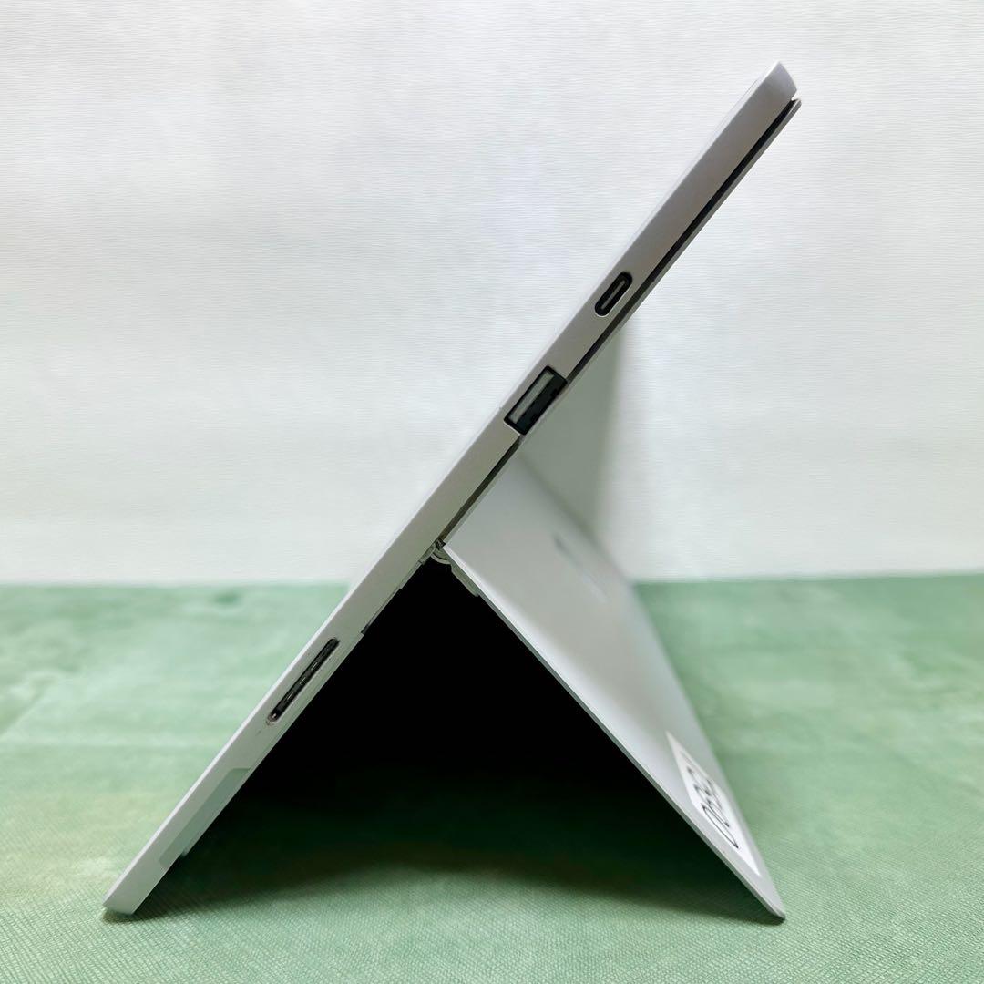 Microsoft Surface Pro 7+ 本体