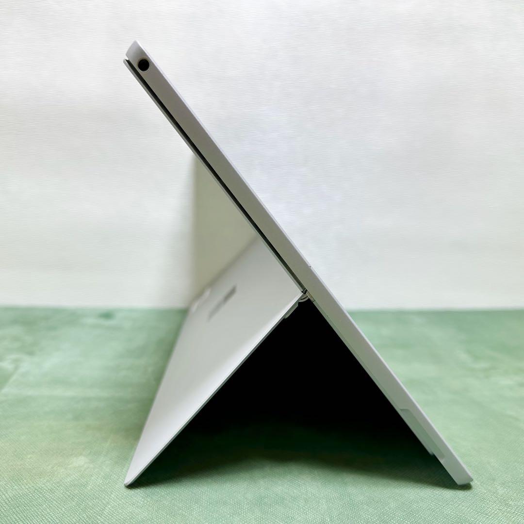 Microsoft Surface Pro 7+ 本体