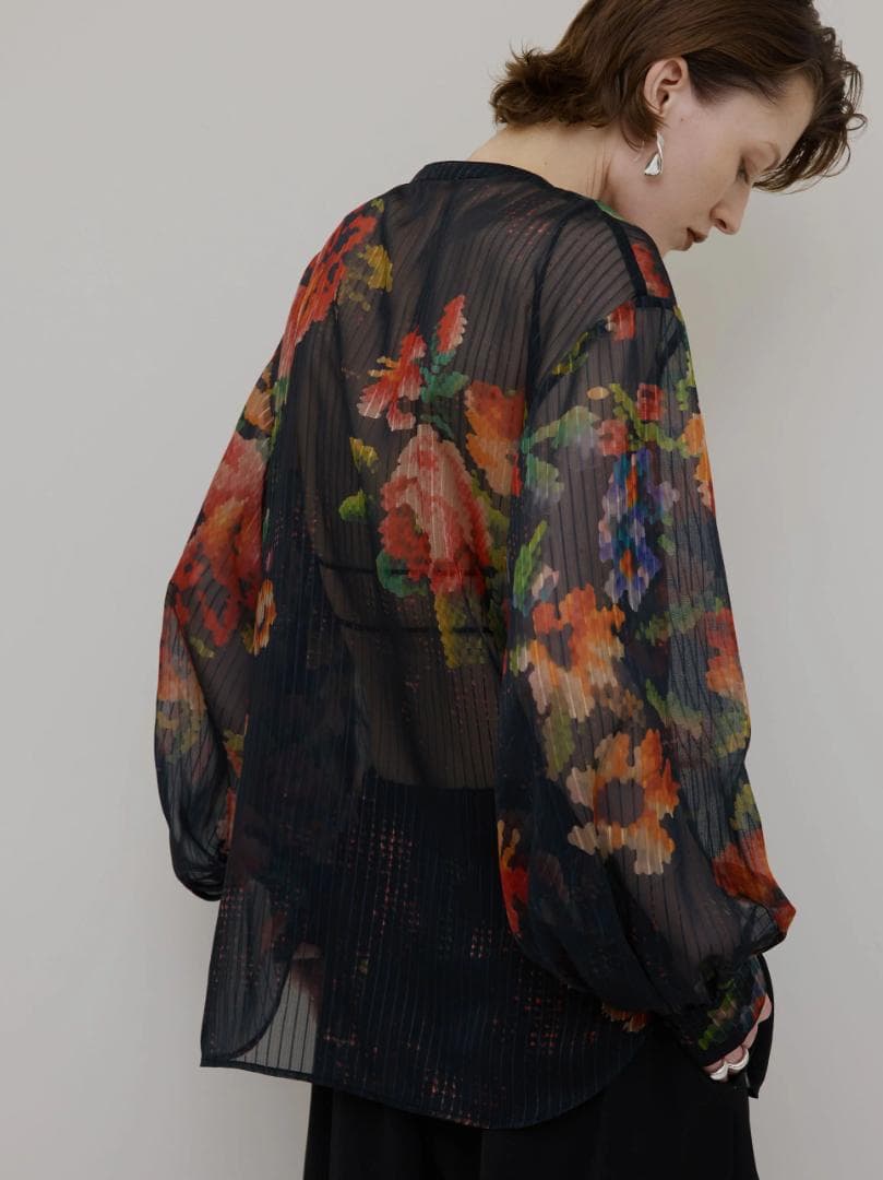 トップス JACQUARD FLOWER PATTERN SHEER BLOUSE