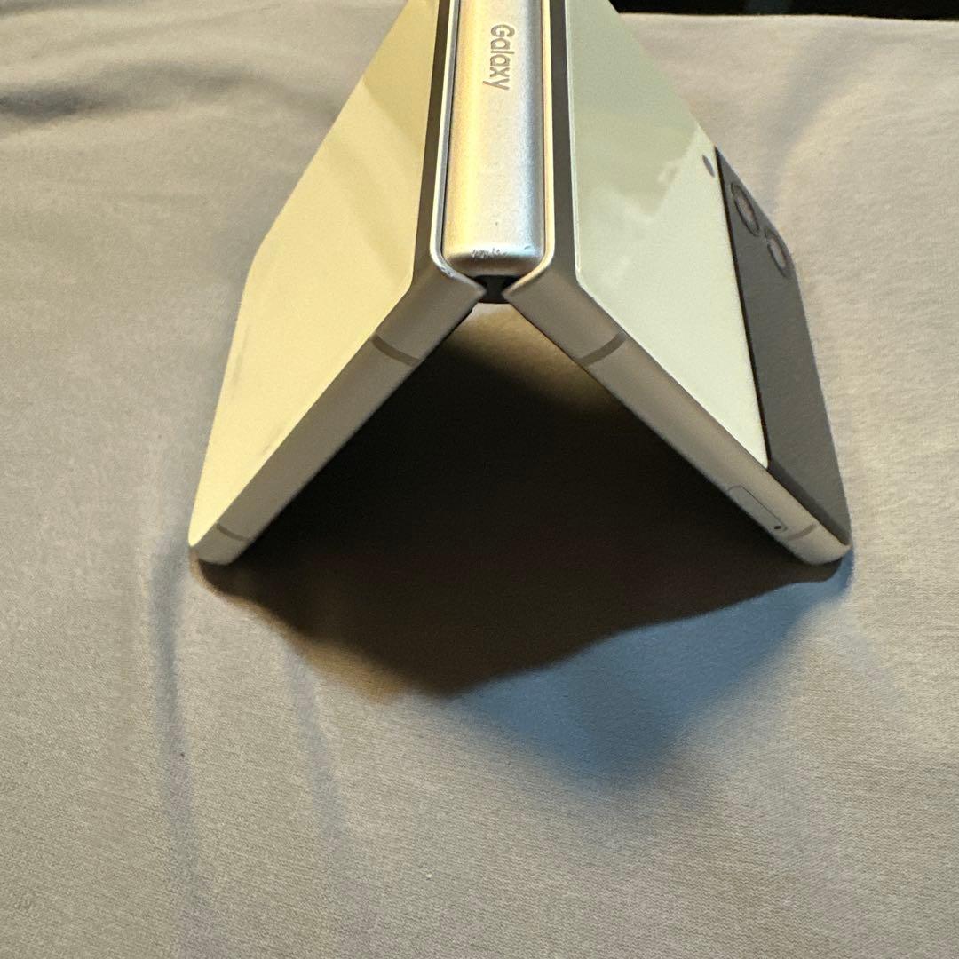 Galaxy Z Flip3 SC-54B 128GB SiMフリー ジャンク