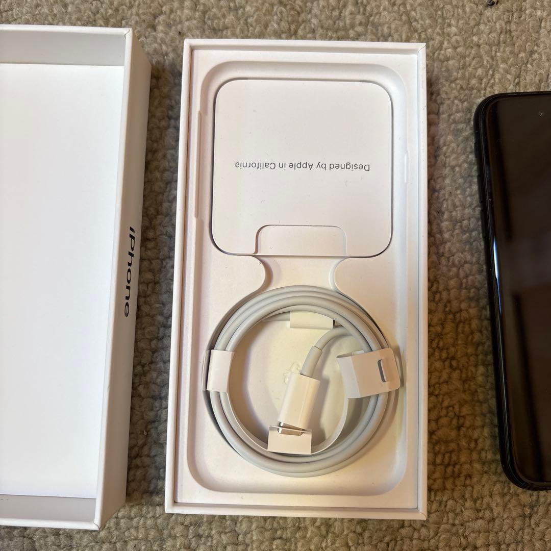 Apple iPhonese 第2世代　64GB 86% simフリー　黒