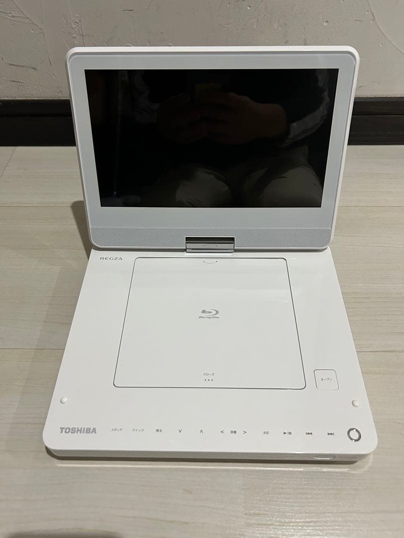 【美品】東芝 REGZA ポータブル ブルーレイプレーヤー SD-BP900S