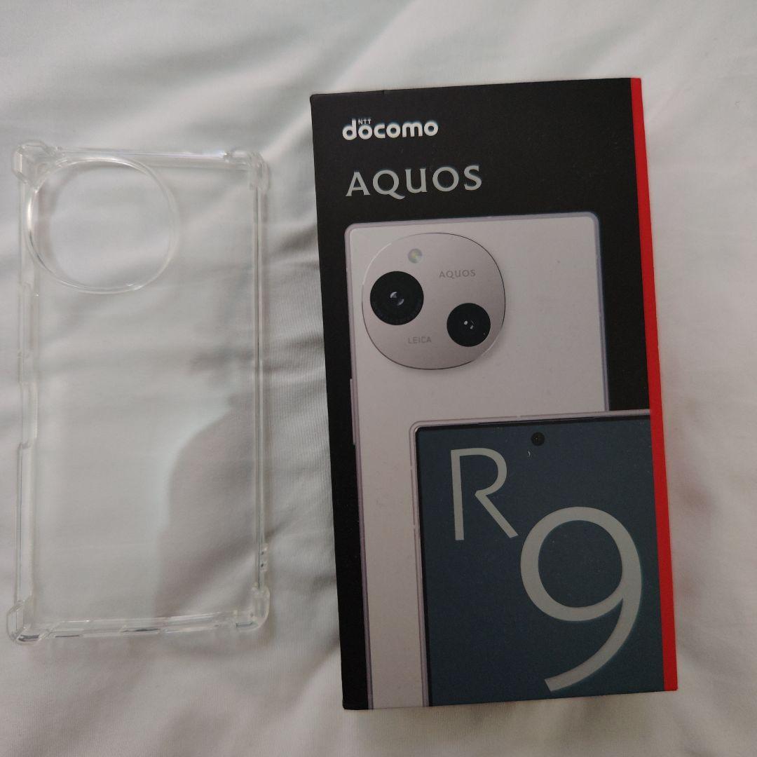 ジャンク扱い docomo製 SHARP AQUOS R9 白色