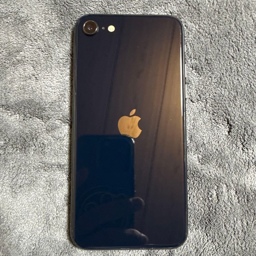 iPhone SE (第3世代) 本体