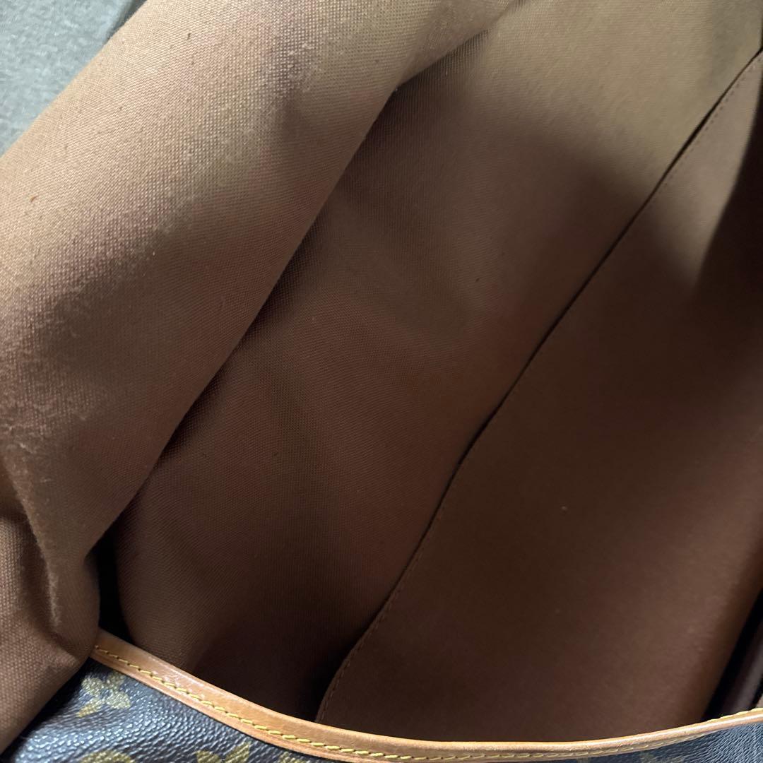 ルイ・ヴィトン　ショルダーバッグ ソミュール43 モノグラムキャンバス