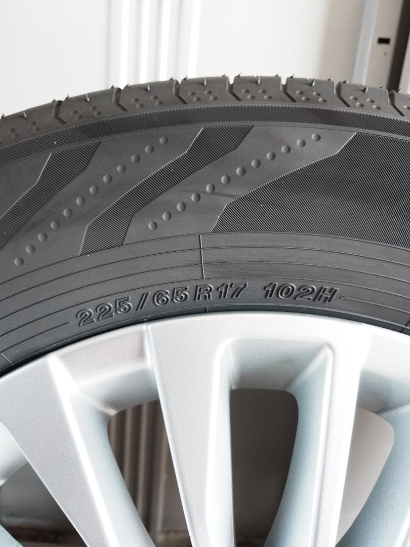 新車外し40系アルヴェル17インチ純正アルミタイヤ4本セット