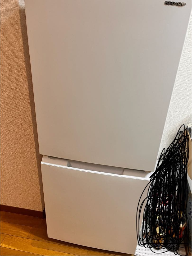 SJD15J SHARP 冷蔵庫　両開きドア　取扱説明付き　値下げ交渉可　白