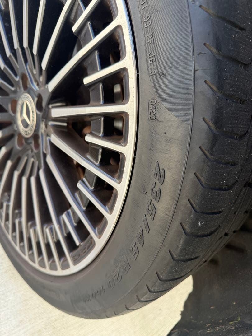メルセデス・ベンツ ピレリMOタイヤ4本 235/45R20