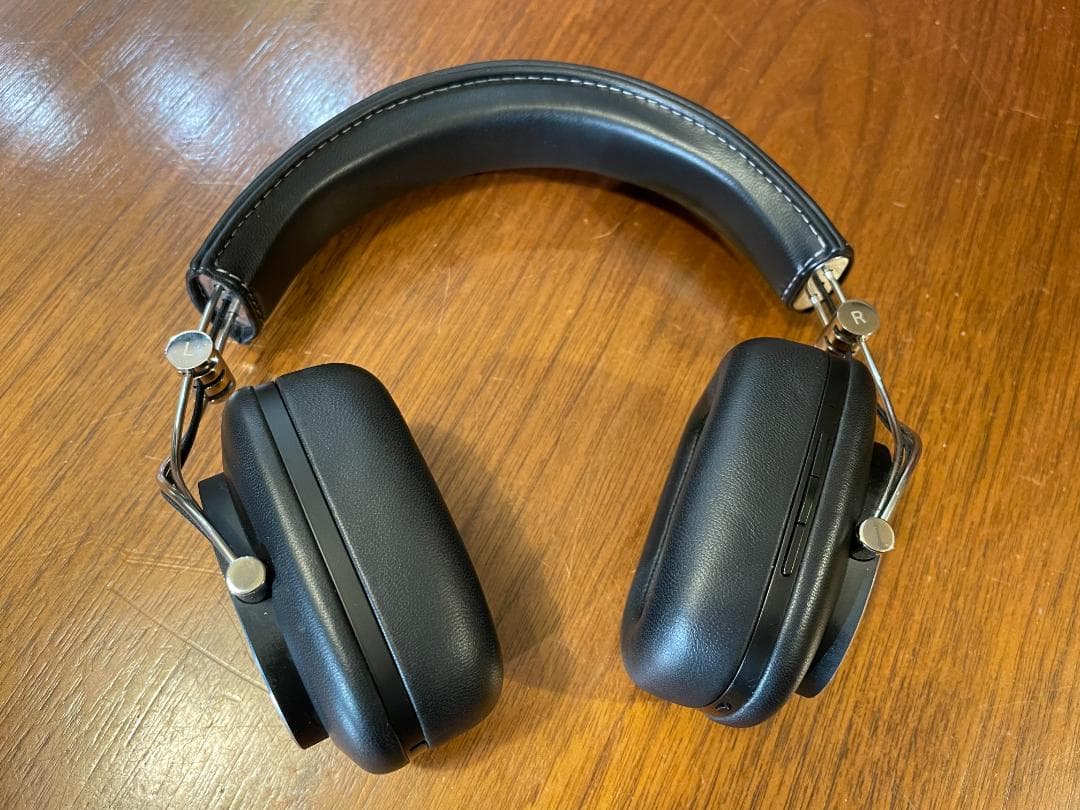 Bowers & Wilkins P7 wireless B&W ヘッドホン