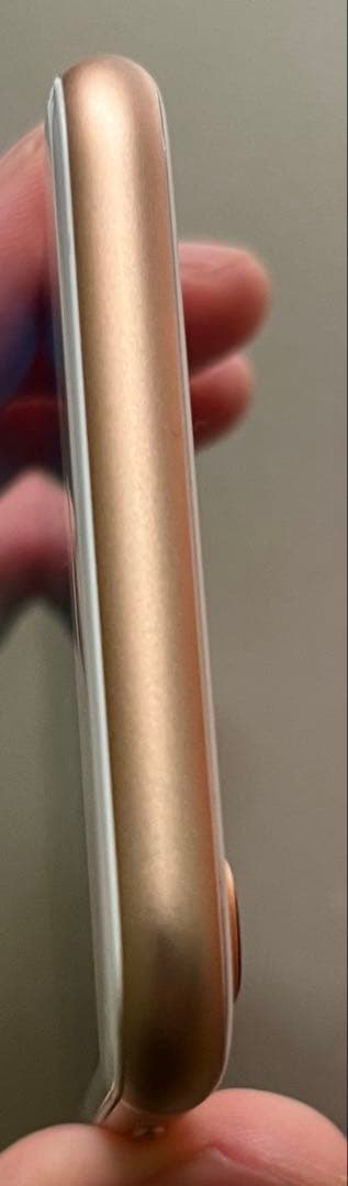 【即購入OK】iPhone8 64GBゴールド　ガラスフィルム付き【美品】