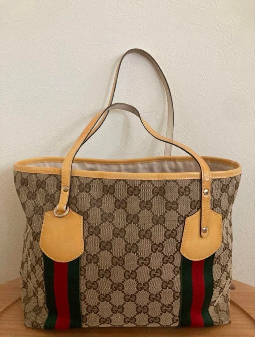 GUCCIトートバッグ シェリーライン