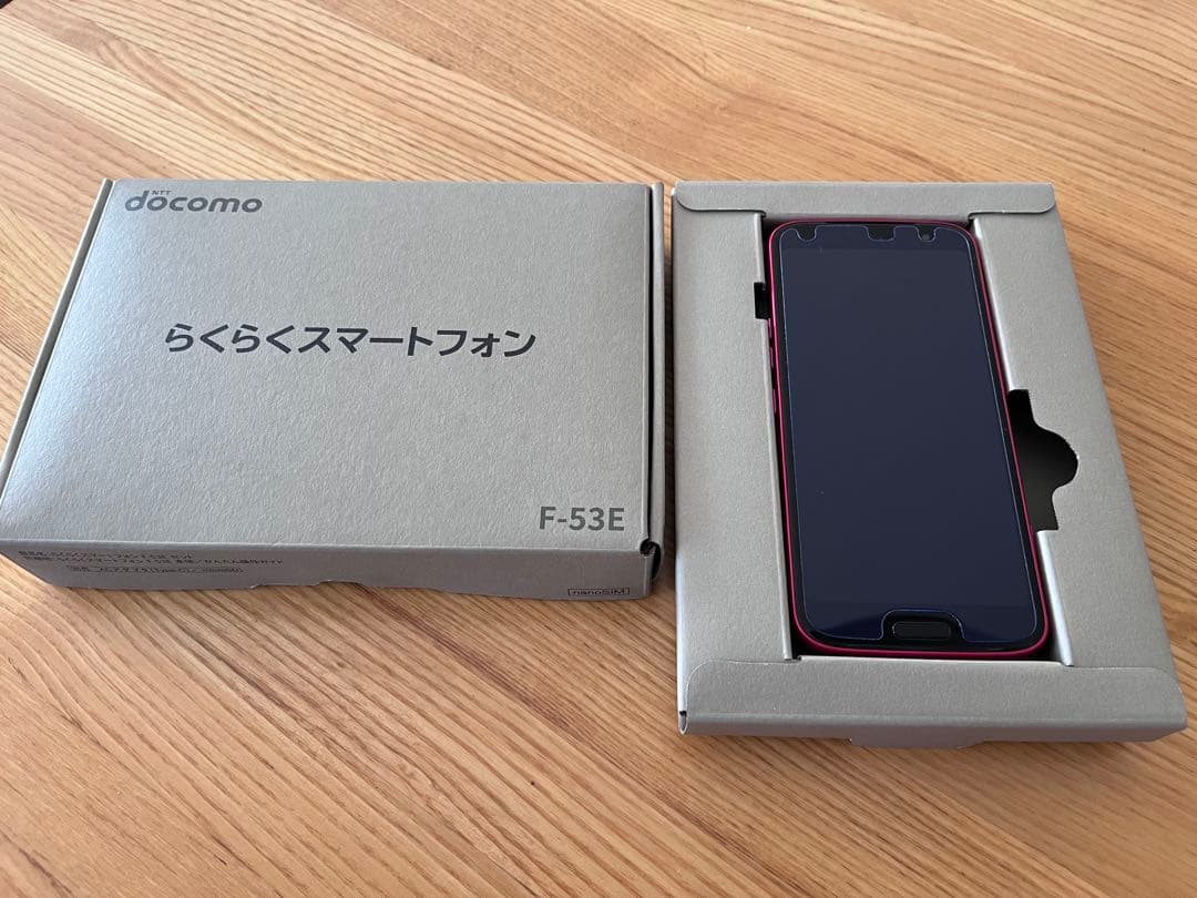 らくらくスマートフォン F-53E ドコモ ピンク SIMフリー