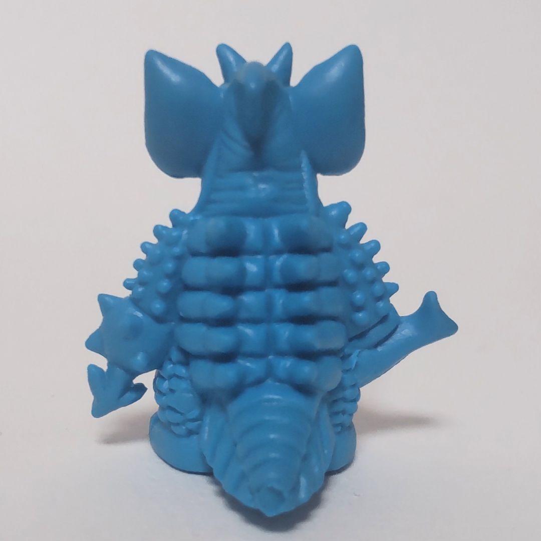 ヤ*）様 ★コレクション400　ウルトラマン怪獣消しゴム　タイラント