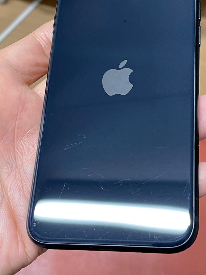 iPhone SE（第3世代）64G バッテリー100% SIMロック解除済