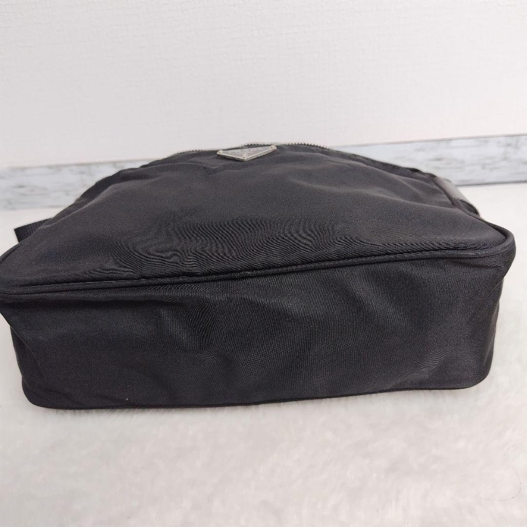 ⭐️美品✨PRADA✨カメラバッグ　プラダ　三角ロゴ　ナイロン　ブラック　白タグ