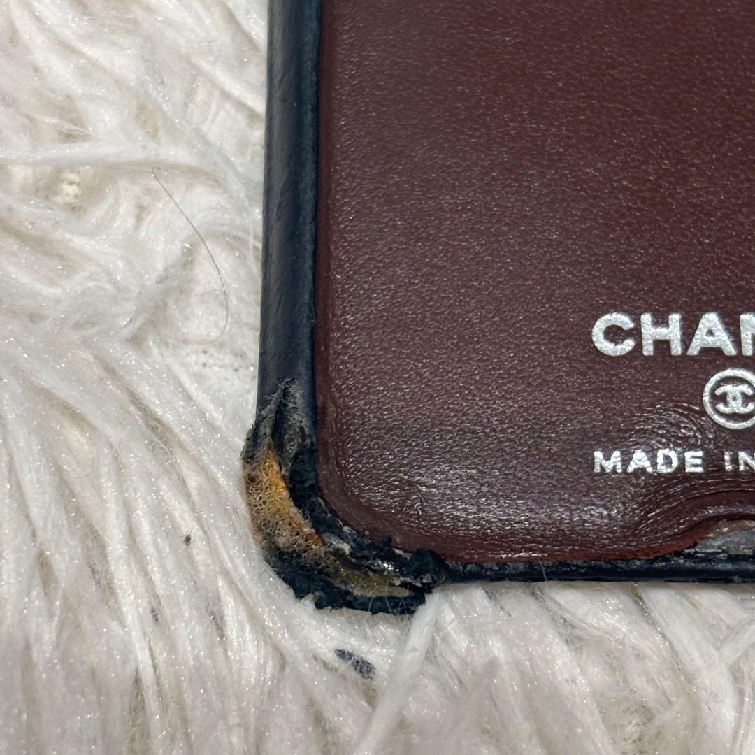 シャネル　マトラッセ キャビアスキン ココマーク　iPhoneケース